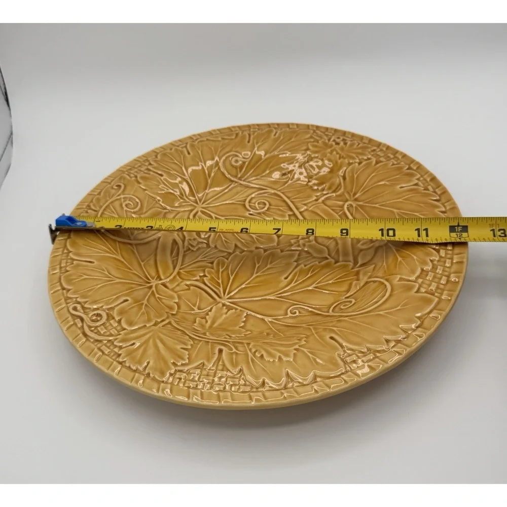 Bordallo Pinheiro Majolica Grapevine Leaves Serving Platter‎ Plate 12